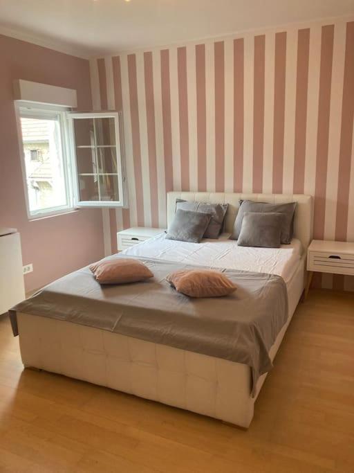 Apartment Bonjour, 5Th Floor, No Elevator ซาเกร็บ ภายนอก รูปภาพ